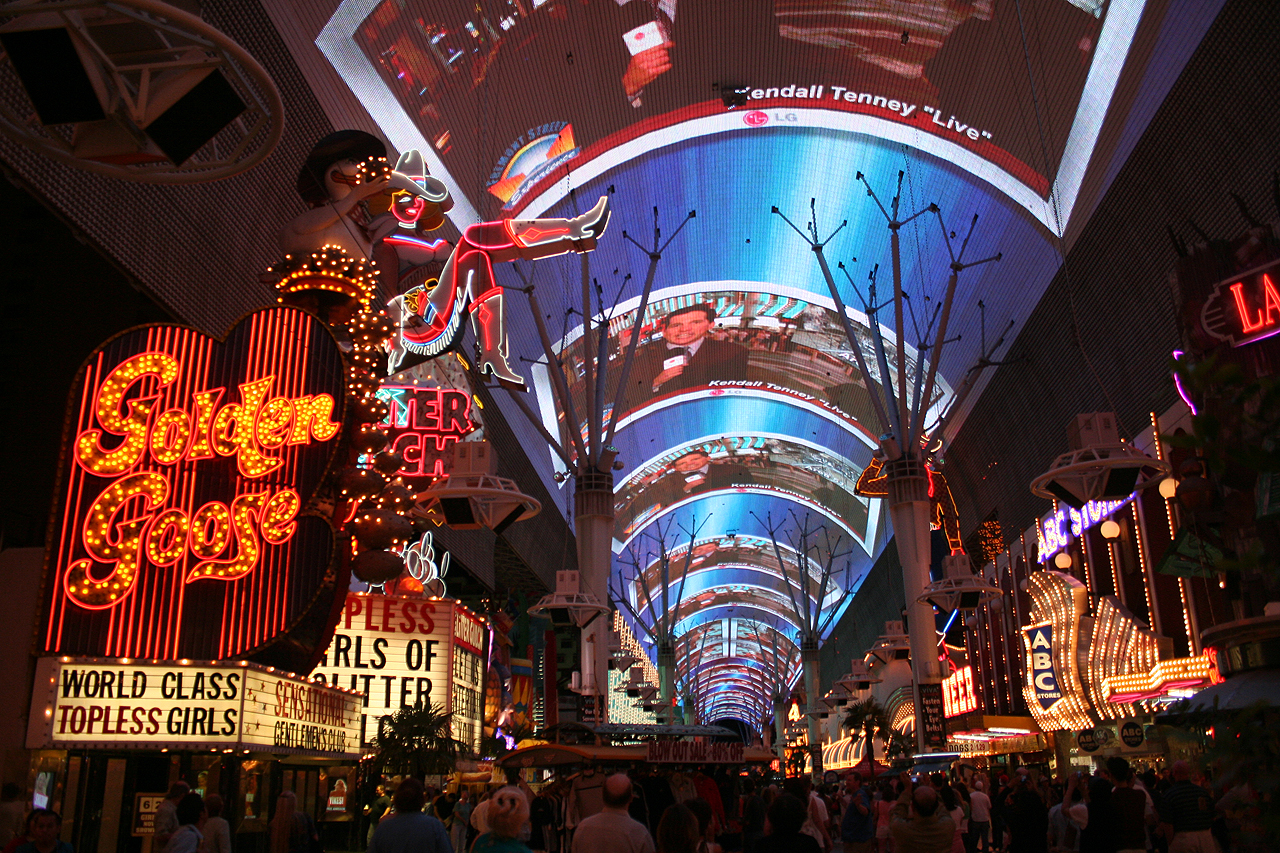Freemont street7